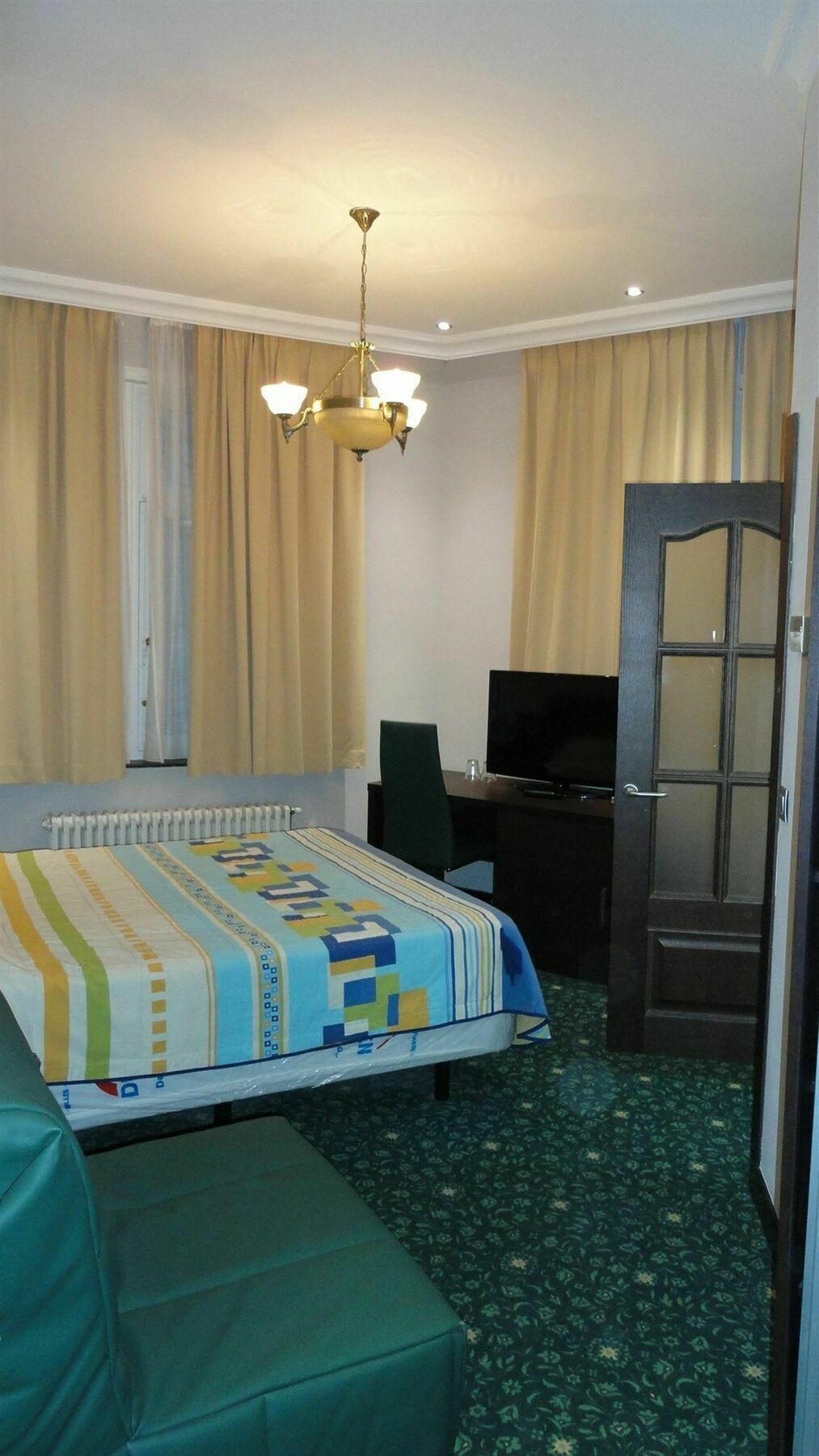 Hotel L'Auberge Du Souverain Auderghem Eksteriør bilde